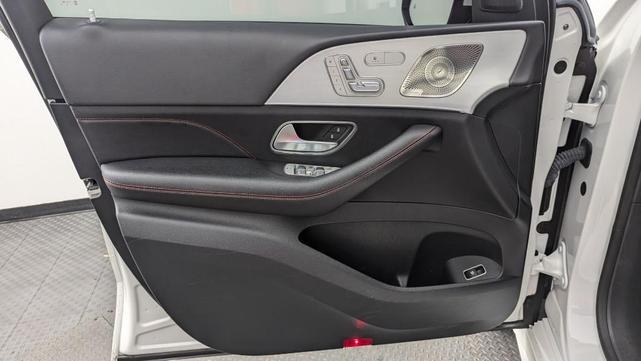 Photo of 2023 Polar White Mercedes-Benz AMG GLE 53