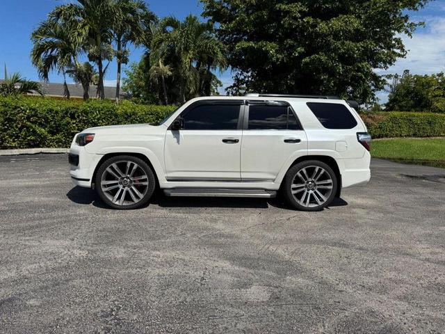 Photo of 2019 Blizzard Pearl Toyota 4Runner