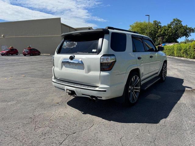 Photo of 2019 Blizzard Pearl Toyota 4Runner