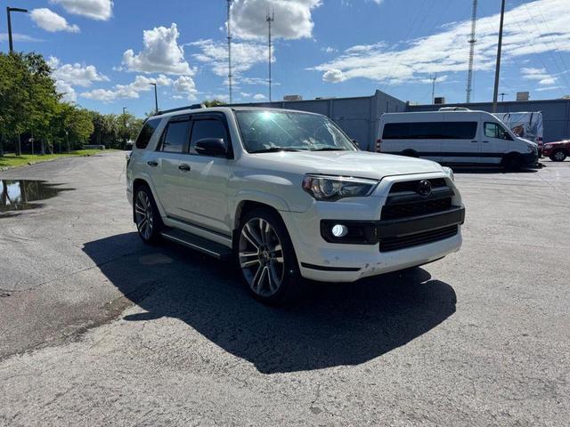 Photo of 2019 Blizzard Pearl Toyota 4Runner