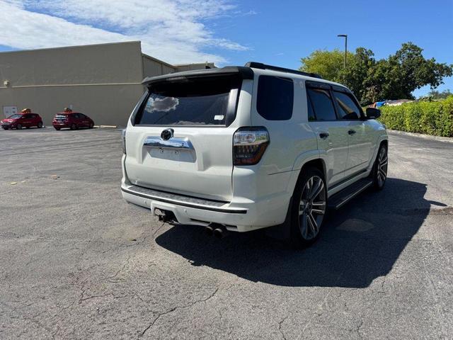 Photo of 2019 Blizzard Pearl Toyota 4Runner