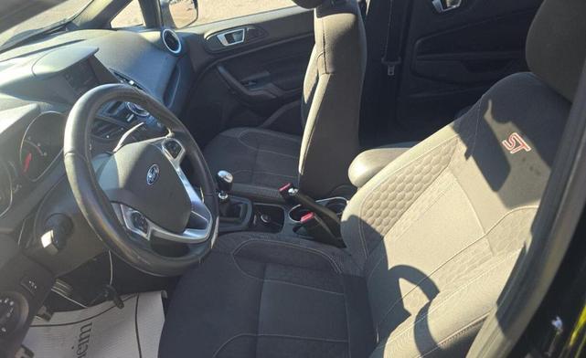 Photo of 2014 Tuxedo Black Metallic Ford Fiesta