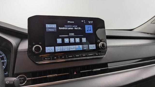 Photo of 2023 Alloy Silver Metallic Mitsubishi Outlander PHEV