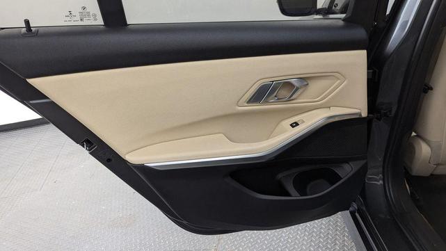 Photo of 2020 Mineral Gray Metallic BMW 330