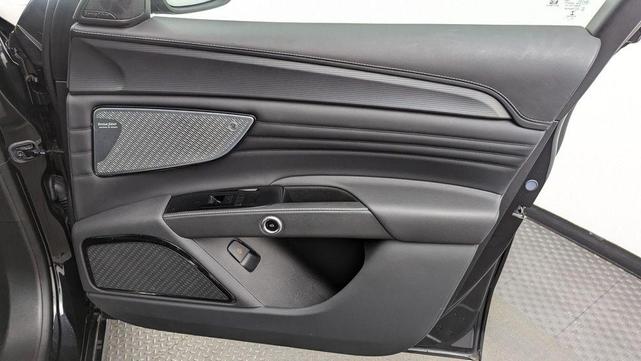Photo of 2023 Nero Maserati Grecale