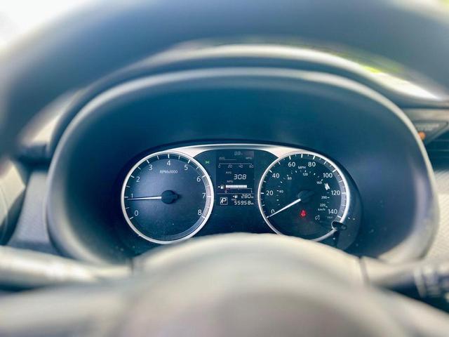 Photo of 2022 Super Black Nissan Kicks