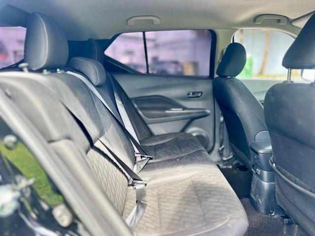 Photo of 2022 Super Black Nissan Kicks