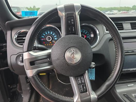 Photo of 2014 Black Ford Mustang