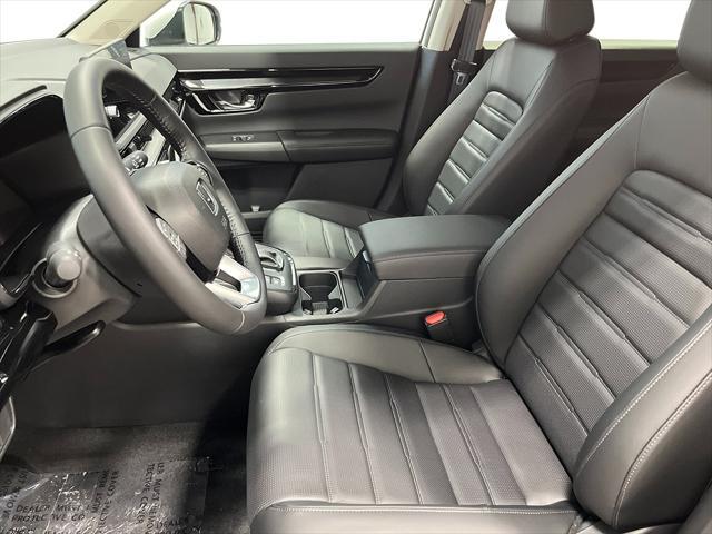Photo of 2026 Platinum White Pearl Honda CR-V
