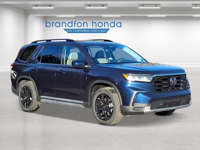Photo of 2025 Obsidian Blue Pearl Honda Pilot