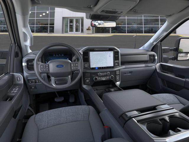 Photo of 2025 Oxford White Ford F-150
