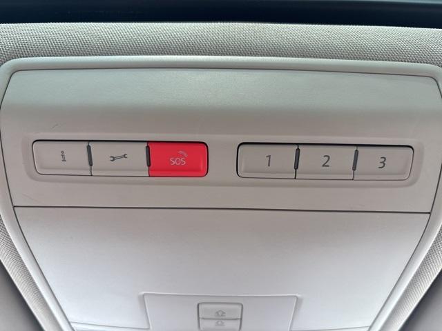 Photo of 2019 Pure White Volkswagen Atlas