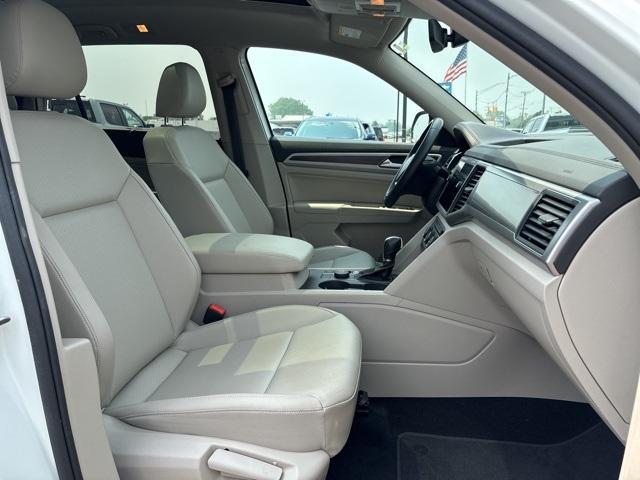Photo of 2019 Pure White Volkswagen Atlas