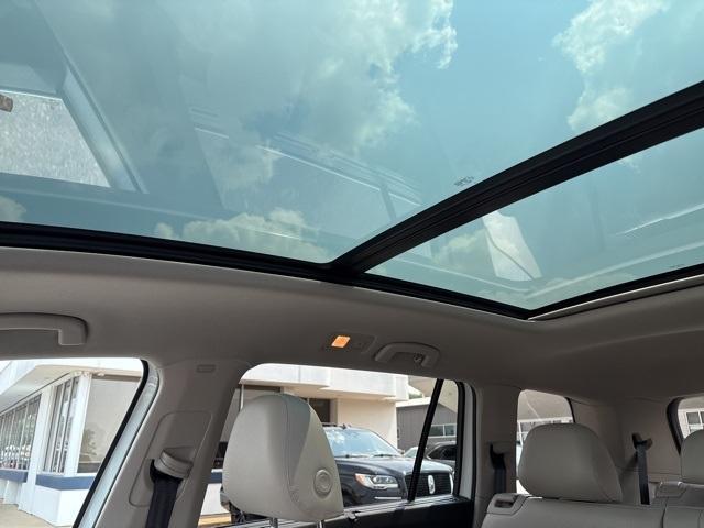 Photo of 2019 Pure White Volkswagen Atlas