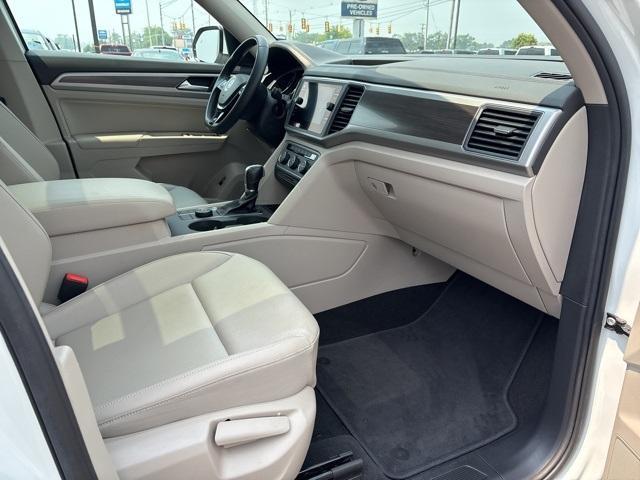 Photo of 2019 Pure White Volkswagen Atlas