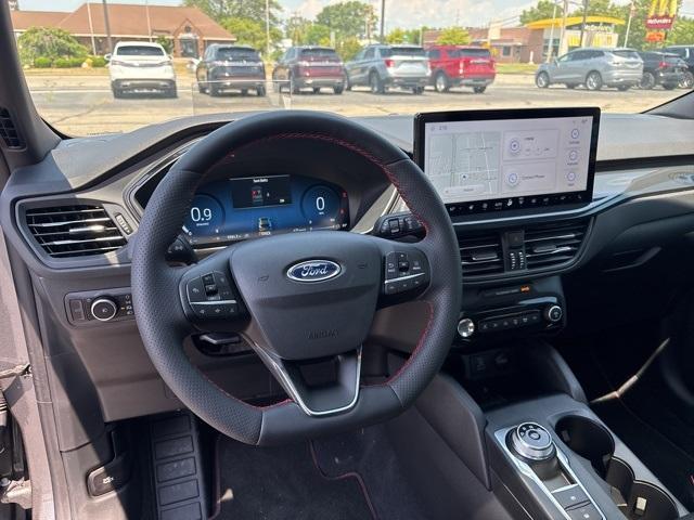 Photo of 2023 Carbonized Gray Metallic Ford Escape