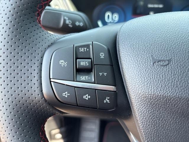 Photo of 2023 Carbonized Gray Metallic Ford Escape