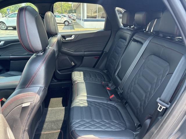 Photo of 2023 Carbonized Gray Metallic Ford Escape