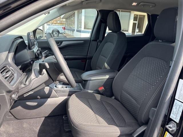Photo of 2023 Black Ford Escape
