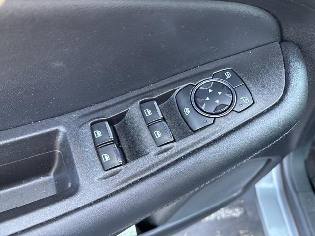 Photo of 2024 Carbonized Gray Metallic Ford Edge