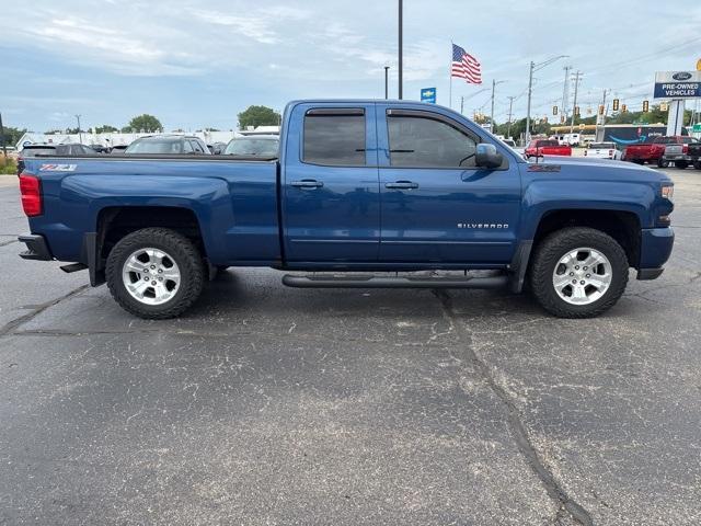 Photo of 2016 Deep Ocean Blue Metallic Chevrolet Silverado 1500