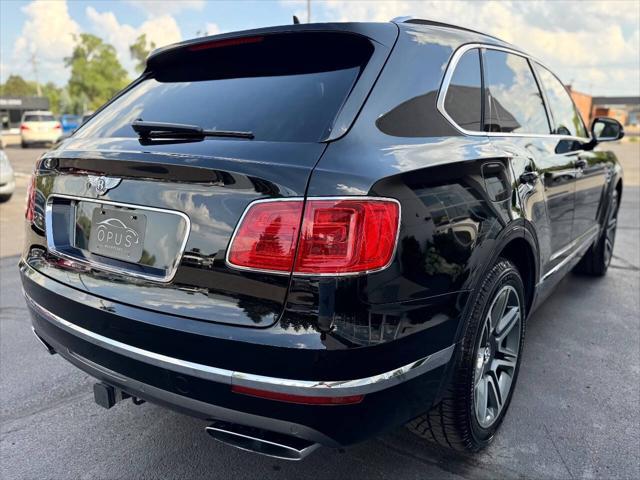 Photo of 2018 Beluga Solid Bentley Bentayga