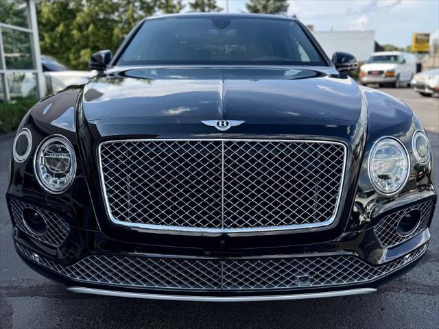 Photo of 2018 Beluga Solid Bentley Bentayga