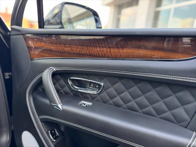 Photo of 2018 Beluga Solid Bentley Bentayga