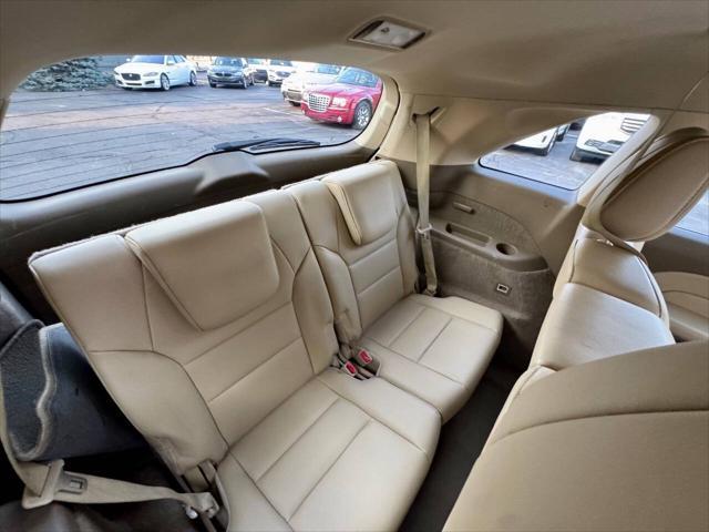 Photo of 2011 Crystal Black Pearl Acura MDX