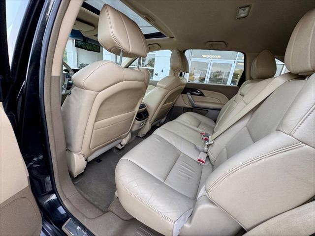 Photo of 2011 Crystal Black Pearl Acura MDX