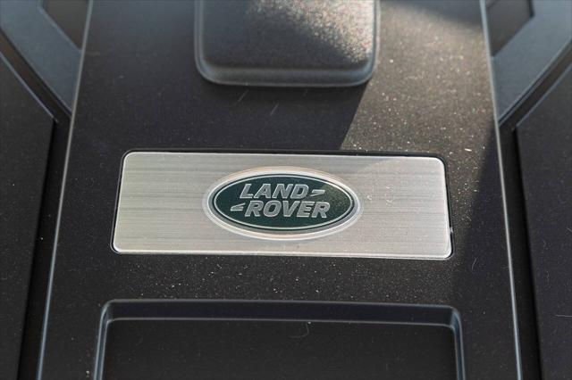 Photo of 2022 White Land Rover Range Rover
