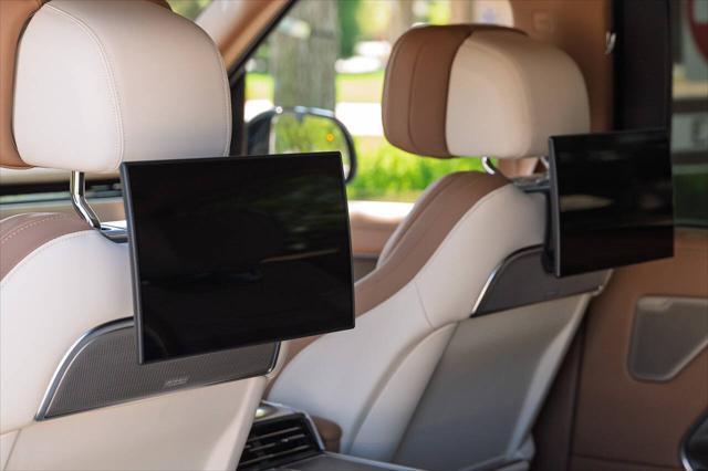 Photo of 2022 White Land Rover Range Rover