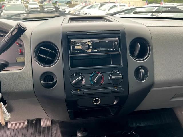 Photo of 2005 BLACK Ford F-150