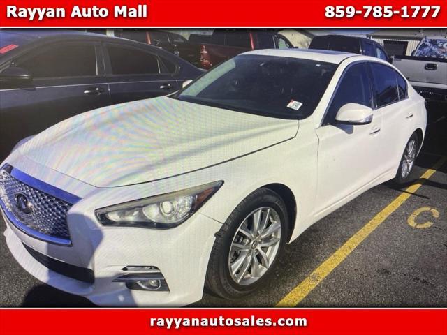 2015 Infiniti Q50