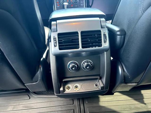 Photo of 2011 BLACK Land Rover Range Rover