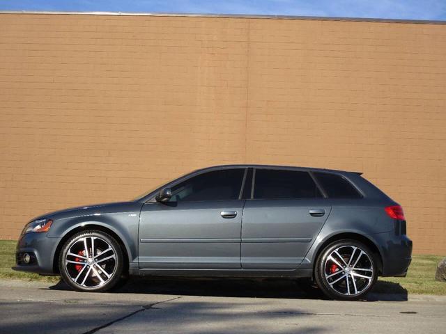 Photo of 2011 Gray Audi A3