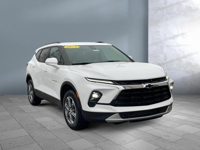 Photo of 2023 White Chevrolet Blazer