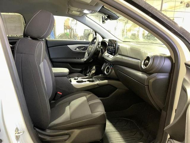 Photo of 2023 White Chevrolet Blazer