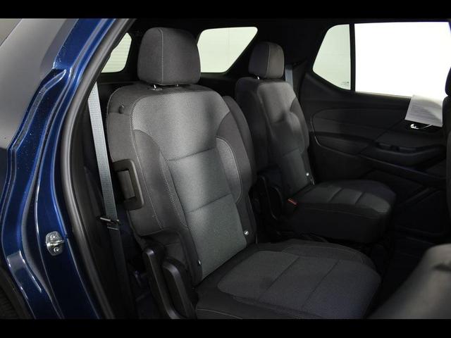 Photo of 2022 Northsky Blue Metallic Chevrolet Traverse
