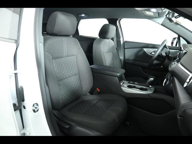 Photo of 2022 Summit White Chevrolet Blazer