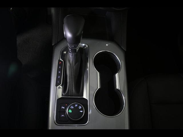 Photo of 2022 Summit White Chevrolet Blazer
