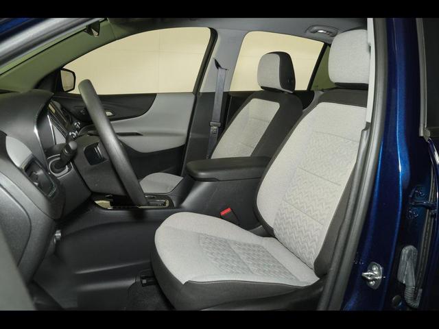 Photo of 2022 Blue Glow Metallic Chevrolet Equinox