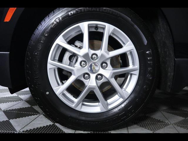 Photo of 2022 Mosaic Black Metallic Chevrolet Equinox