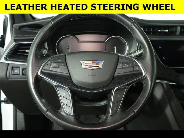 Photo of 2022 Crystal White Tricoat Cadillac XT5