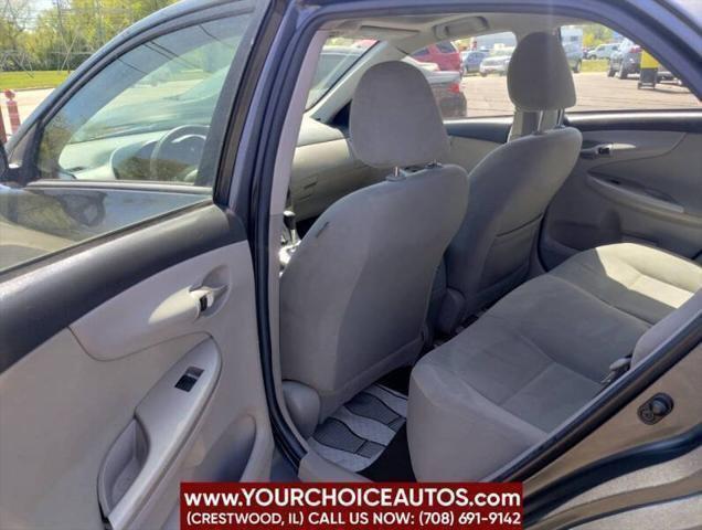 Photo of 2012 Magnetic Gray Metallic Toyota Corolla
