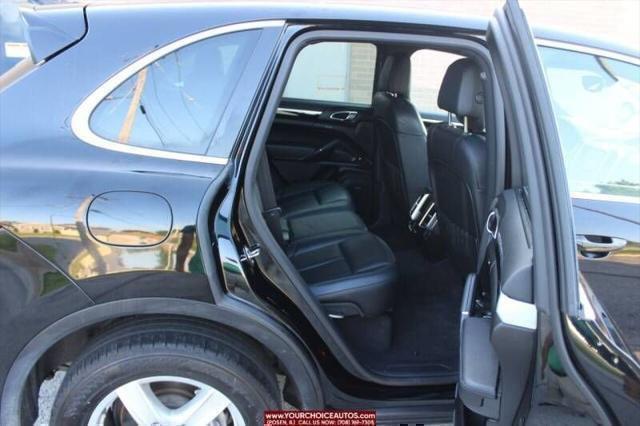 Photo of 2013 Black Porsche Cayenne