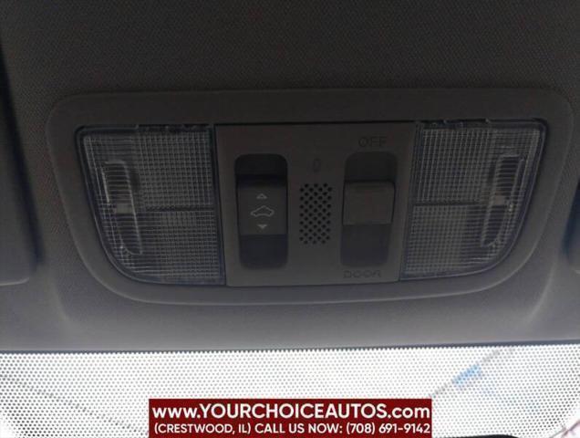 Photo of 2009 Taffeta White Honda Civic