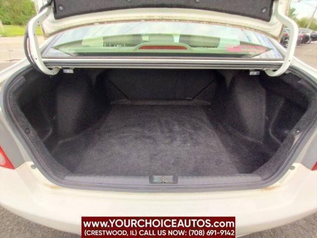 Photo of 2009 Taffeta White Honda Civic