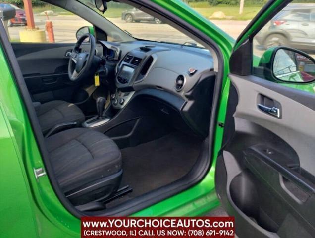Photo of 2015 Dragon Green Metallic Chevrolet Sonic