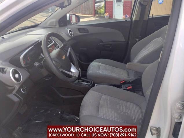 Photo of 2018 Summit White Chevrolet Sonic